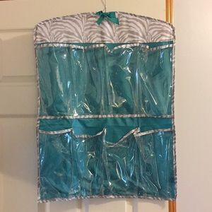 Hanging shoe organizer